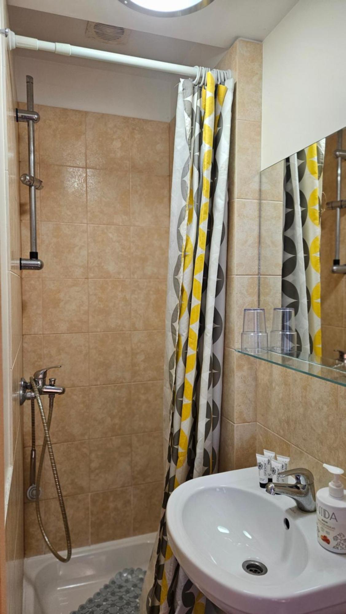 Nileja Guest house *